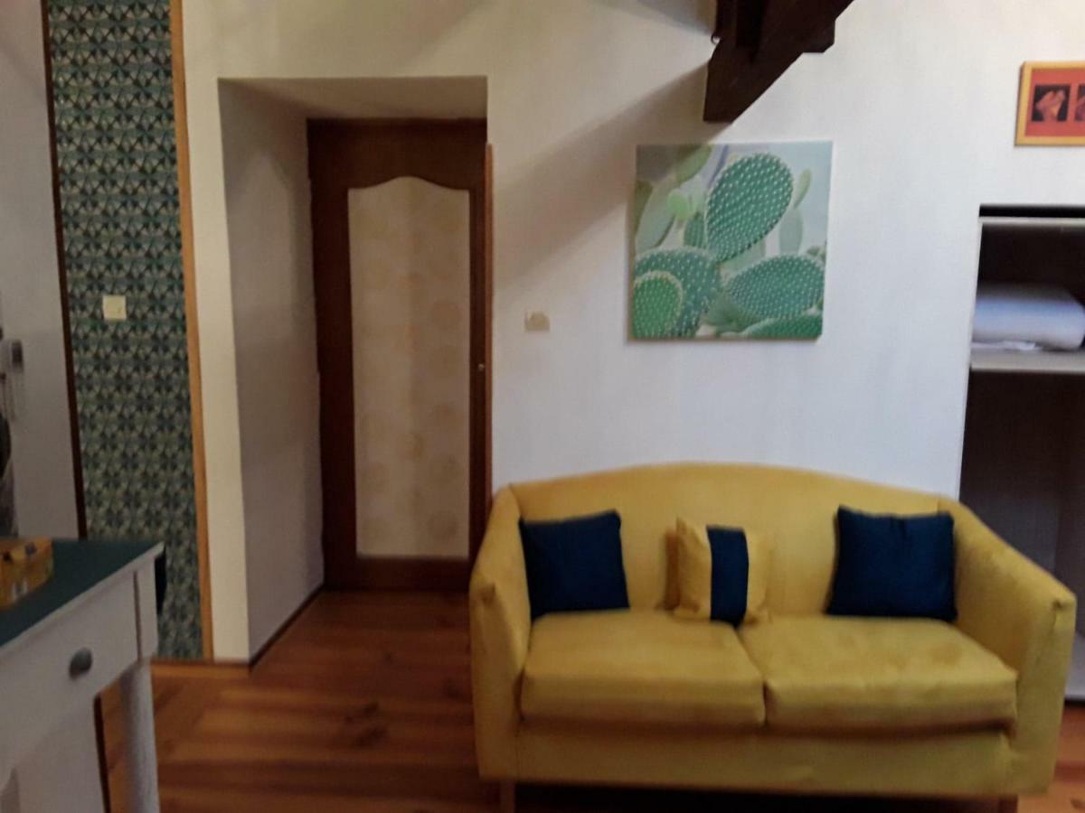 Chambre Sergeanne Doulezon Exterior photo