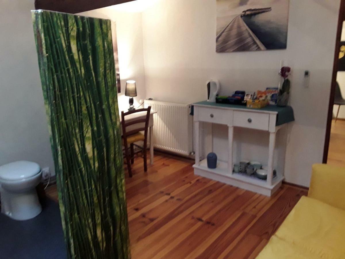 Chambre Sergeanne Doulezon Exterior photo